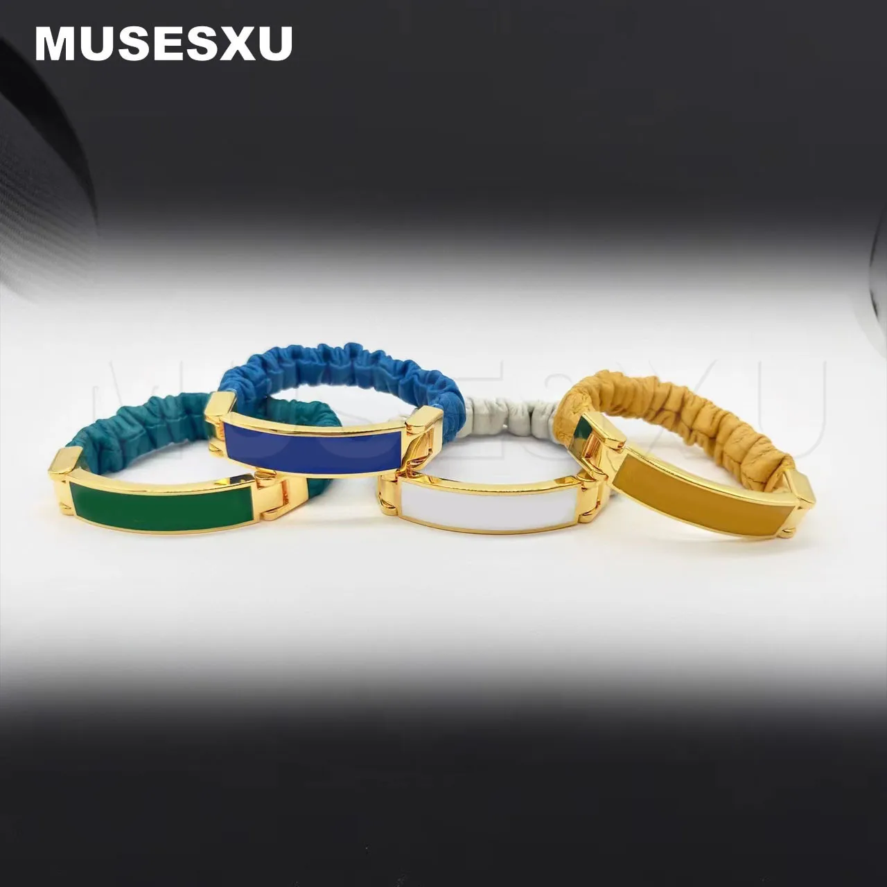2022 Jewelry & Accessories Color Oil Dripping Metal Plate Leather Stretchable Elastic Bracelet For Men's & Women's Party Gifts
2022 Jewelry & Accessories Color Oil Dripping Metal Plate Leather Stretchable Elastic Bracelet For Men's & Women's Party Gifts