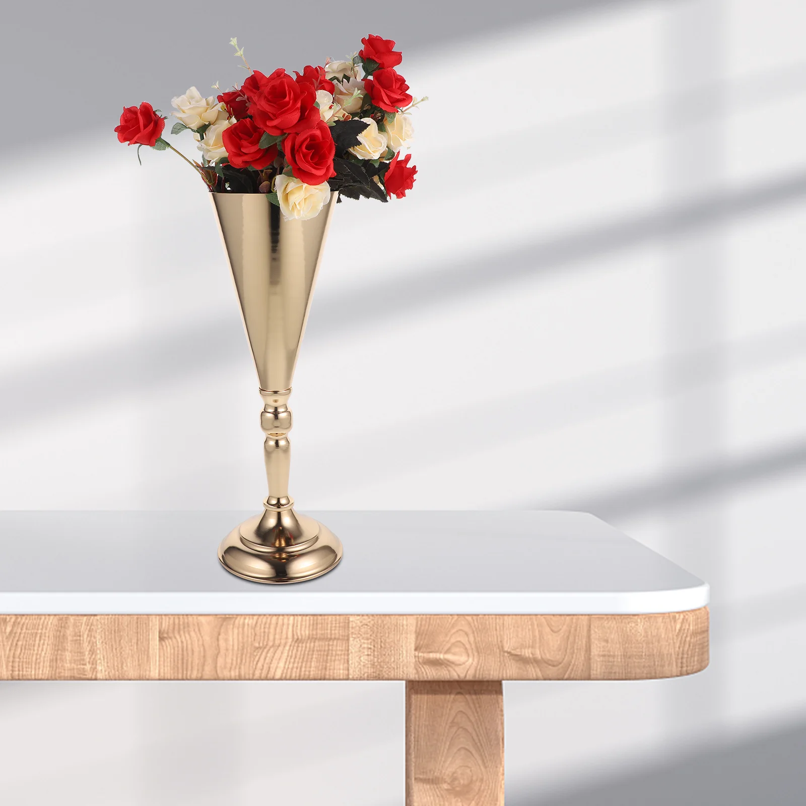 Modern Vases Home Decor Simple Metal Small Flower Centerpieces Desk Decoration Decorative
Modern Vases Home Decor Simple Metal Small Flower Centerpieces Desk Decoration Decorative