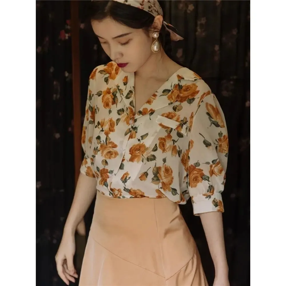 Women'S Fashion Vintage Elegant Yellow 2pcs Set Sexy V-Neck Floral Shirt Top + High Waist A-Line Wkirt Female Suit Office Ladies
Women'S Fashion Vintage Elegant Yellow 2pcs Set Sexy V-Neck Floral Shirt Top + High Waist A-Line Wkirt Female Suit Office Ladies