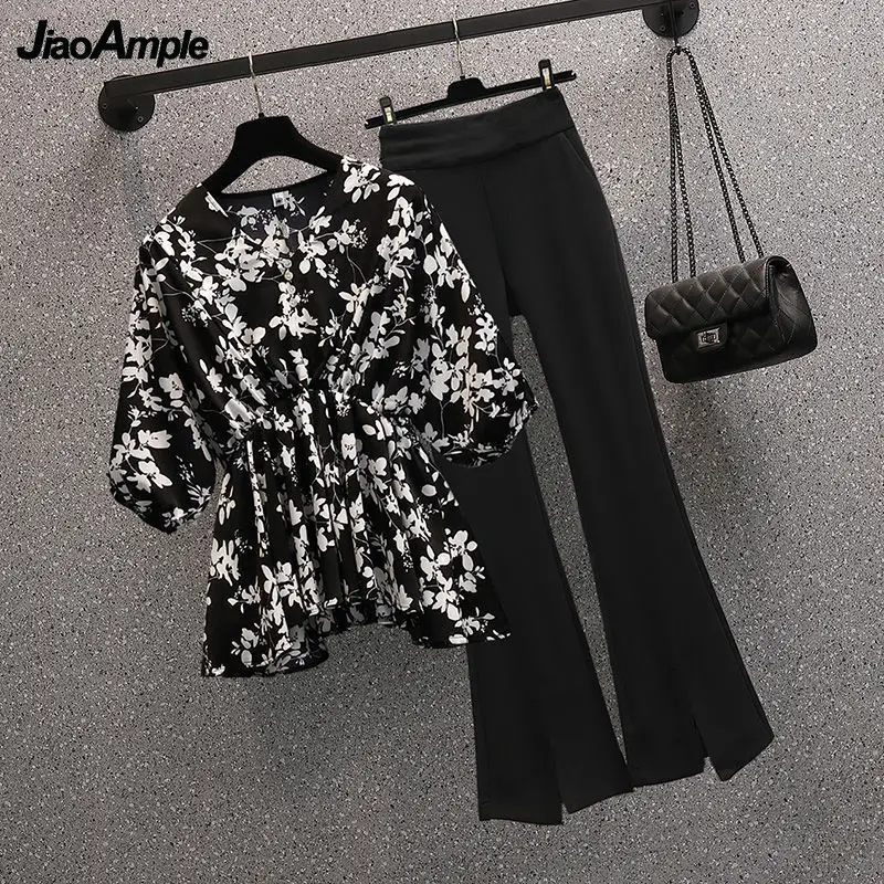 Women's Summer Waist Floral Chiffon Shirt Micro-Pants Two-Piece Korean Elegant V-Neck Print Top Trousers Set Femlae Casual Suit
Women's Summer Waist Floral Chiffon Shirt Micro-Pants Two-Piece Korean Elegant V-Neck Print Top Trousers Set Femlae Casual Suit