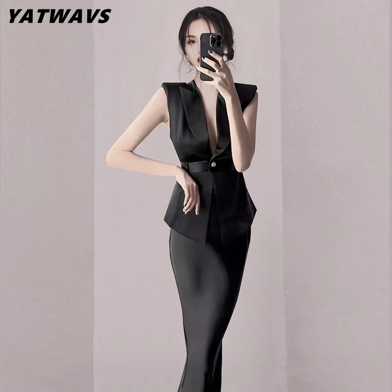 Женский офисный комплект из двух предметов, офисный черный топ без рукавов с глубоким V-образным вырезом и юбка-футляр средней длины с завышенной талией и юбка-годе, верхняя одежда на лето
Женский офисный комплект из двух предметов, офисный черный топ без рукавов с глубоким V-образным вырезом и юбка-футляр средней длины с завышенной талией и юбка-годе, верхняя одежда на лето