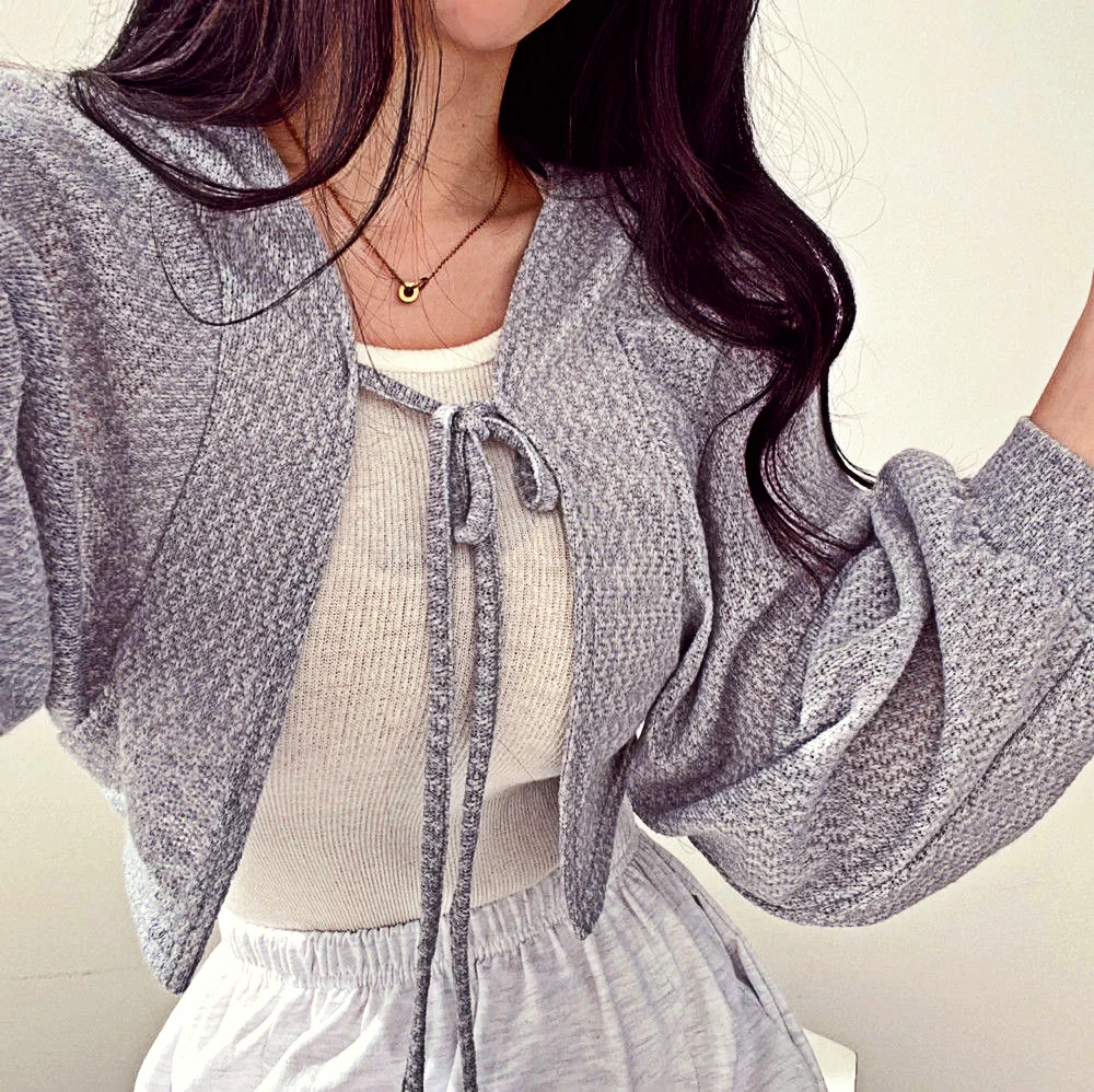 2022 White Cardigan Bandage Lantern Sleeve Short Coat Femme Sweater Top Girl Cardigan Korean Casual T-shirt
2022 White Cardigan Bandage Lantern Sleeve Short Coat Femme Sweater Top Girl Cardigan Korean Casual T-shirt