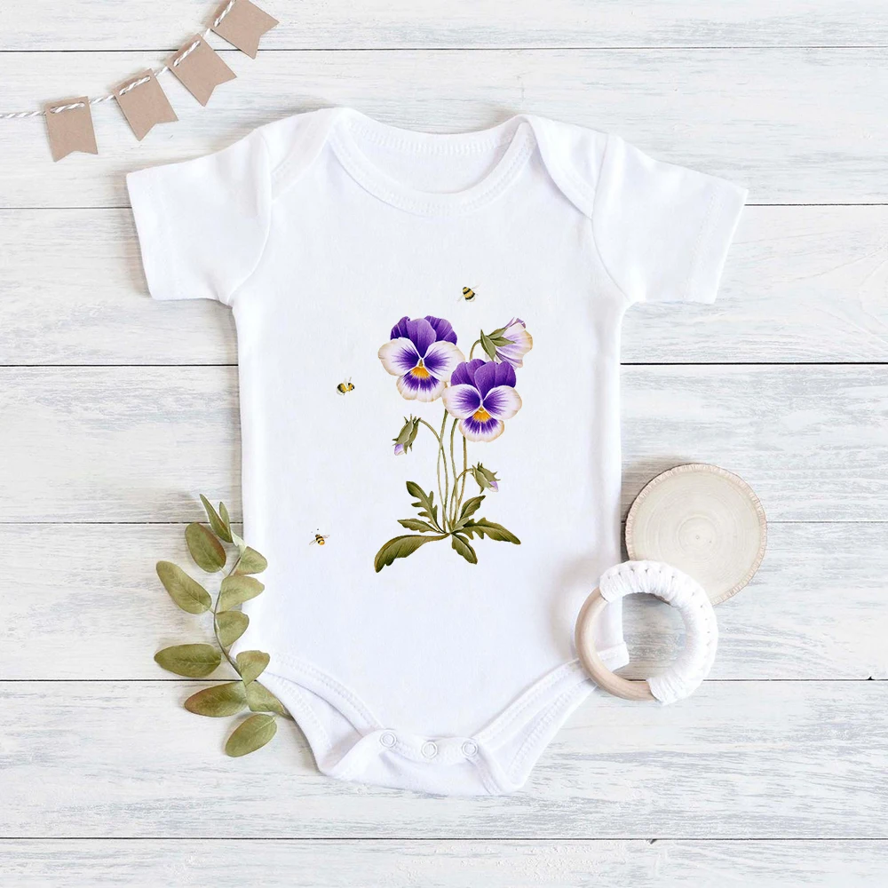 Simple Four Seasons Casual O-Neck Short Sleeve Infant Bodysuits Floral Print Cute Funny Soft and Comfortable Baby Onesie
Simple Four Seasons Casual O-Neck Short Sleeve Infant Bodysuits Floral Print Cute Funny Soft and Comfortable Baby Onesie
