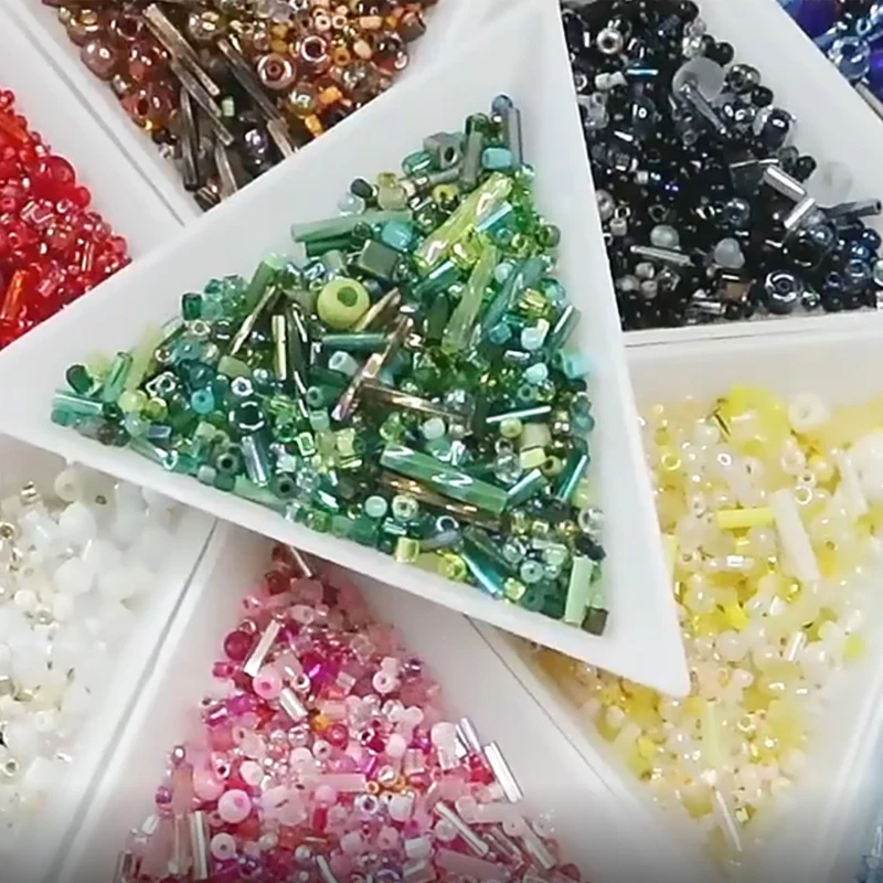32 Colors Mixed Size Mixed Color Glass Seed Beads Loose Beads for Diy Necklace Clothing Beaded Accessories
32 Colors Mixed Size Mixed Color Glass Seed Beads Loose Beads for Diy Necklace Clothing Beaded Accessories