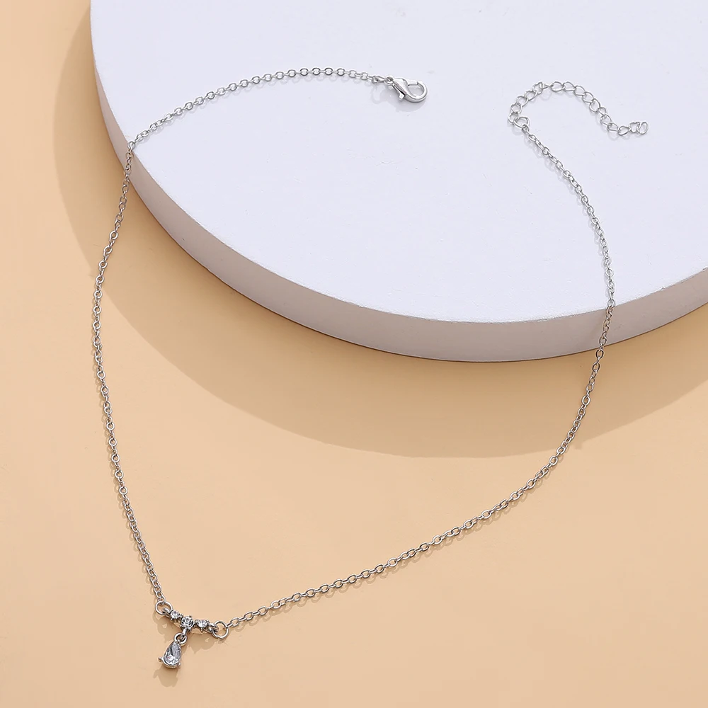 Water Drop Zircon Pendant Necklaces Trendy Women Jewelry For Girl Concise Chain Neckalce Chokers Daily Wearing Accessories
Water Drop Zircon Pendant Necklaces Trendy Women Jewelry For Girl Concise Chain Neckalce Chokers Daily Wearing Accessories