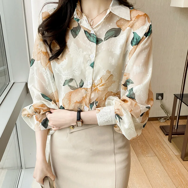Korean Women Shirt Autumn Women's Clothing Lantern Sleeve Blouse Women Print Button Up Shirts 2023 Fashion OL Floral Womens Tops
Korean Women Shirt Autumn Women's Clothing Lantern Sleeve Blouse Women Print Button Up Shirts 2023 Fashion OL Floral Womens Tops