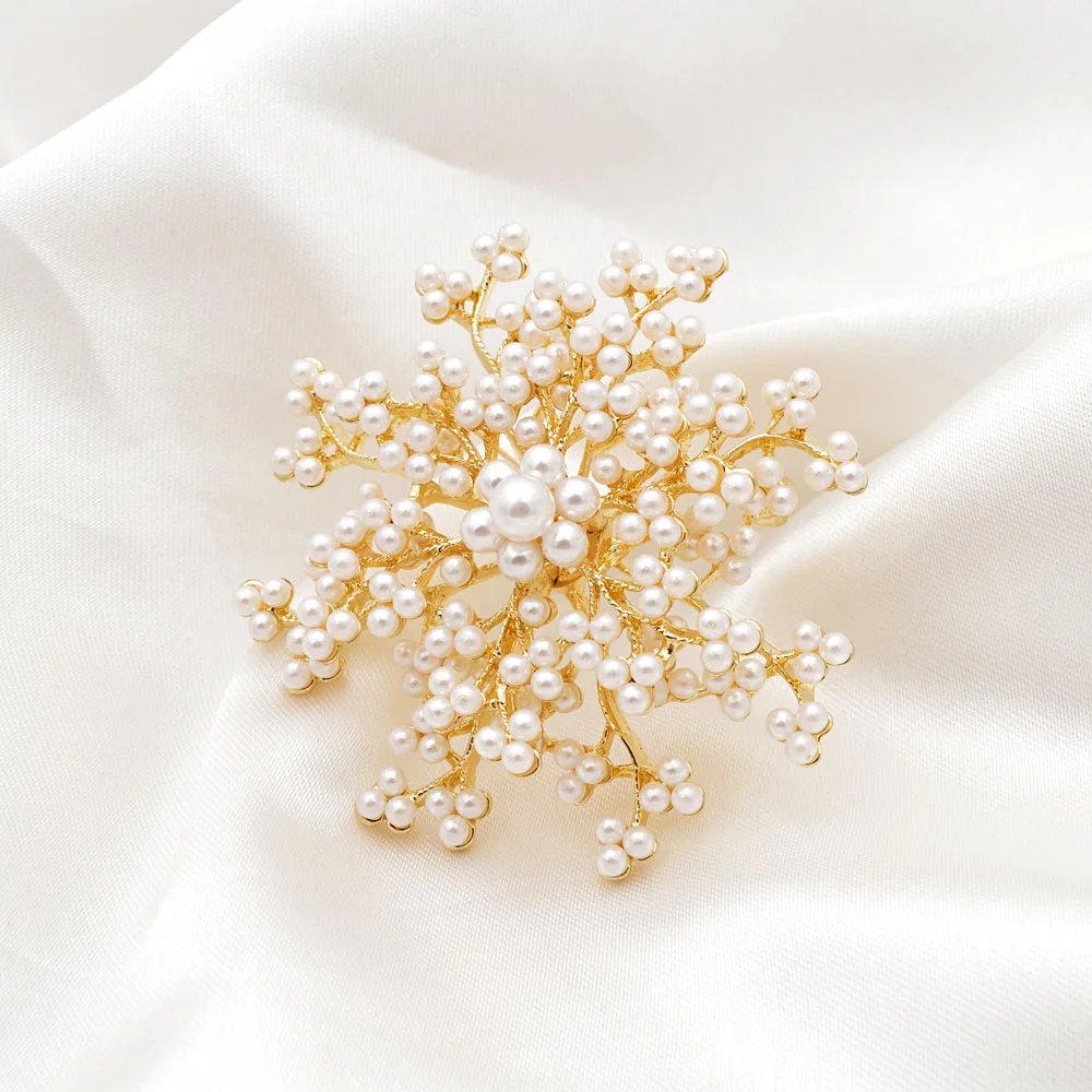 Full Pearl Flower Snowflake Brooches For Women Fashion Wedding Bouquet Dress Pin Gift
Full Pearl Flower Snowflake Brooches For Women Fashion Wedding Bouquet Dress Pin Gift