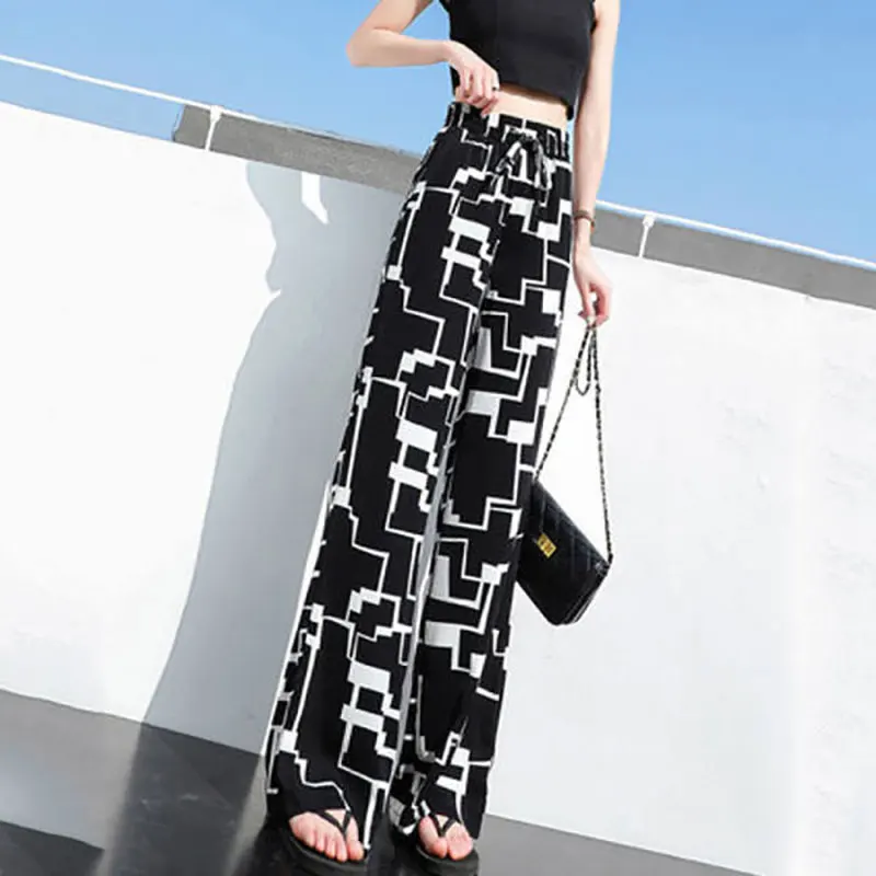 Women's new wide-leg pants, summer high waist, loose drape, elastic waist, mopping the floor, straight-leg casual pants women
Women's new wide-leg pants, summer high waist, loose drape, elastic waist, mopping the floor, straight-leg casual pants women