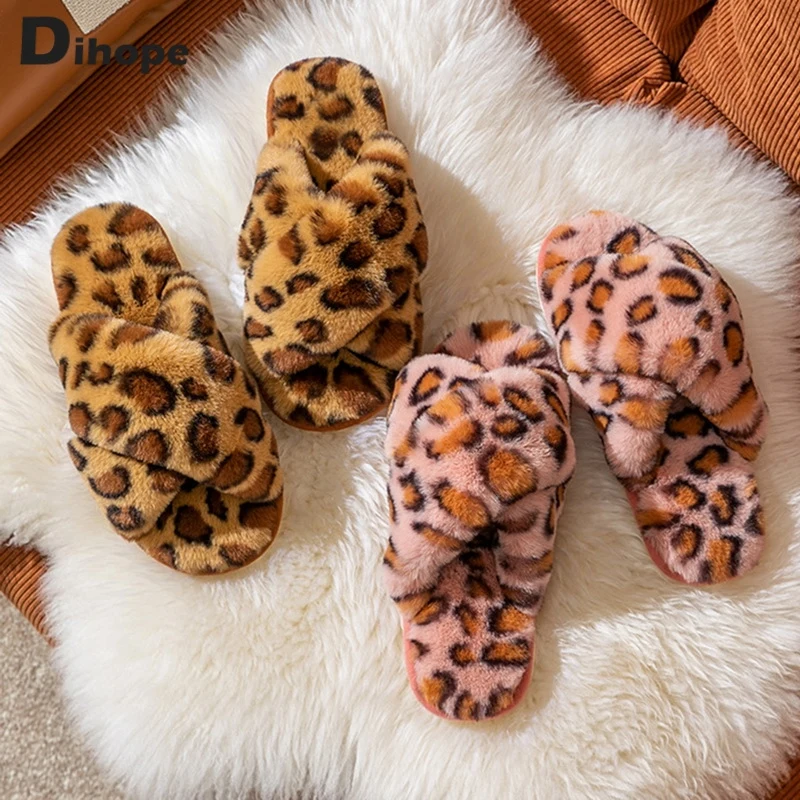 Шлепанцы женские леопардовые, теплые меховые тапочки, плоская подошва, сланцы, для дома и улицы, зимние Тапочки
Шлепанцы женские леопардовые, теплые меховые тапочки, плоская подошва, сланцы, для дома и улицы, зимние Тапочки