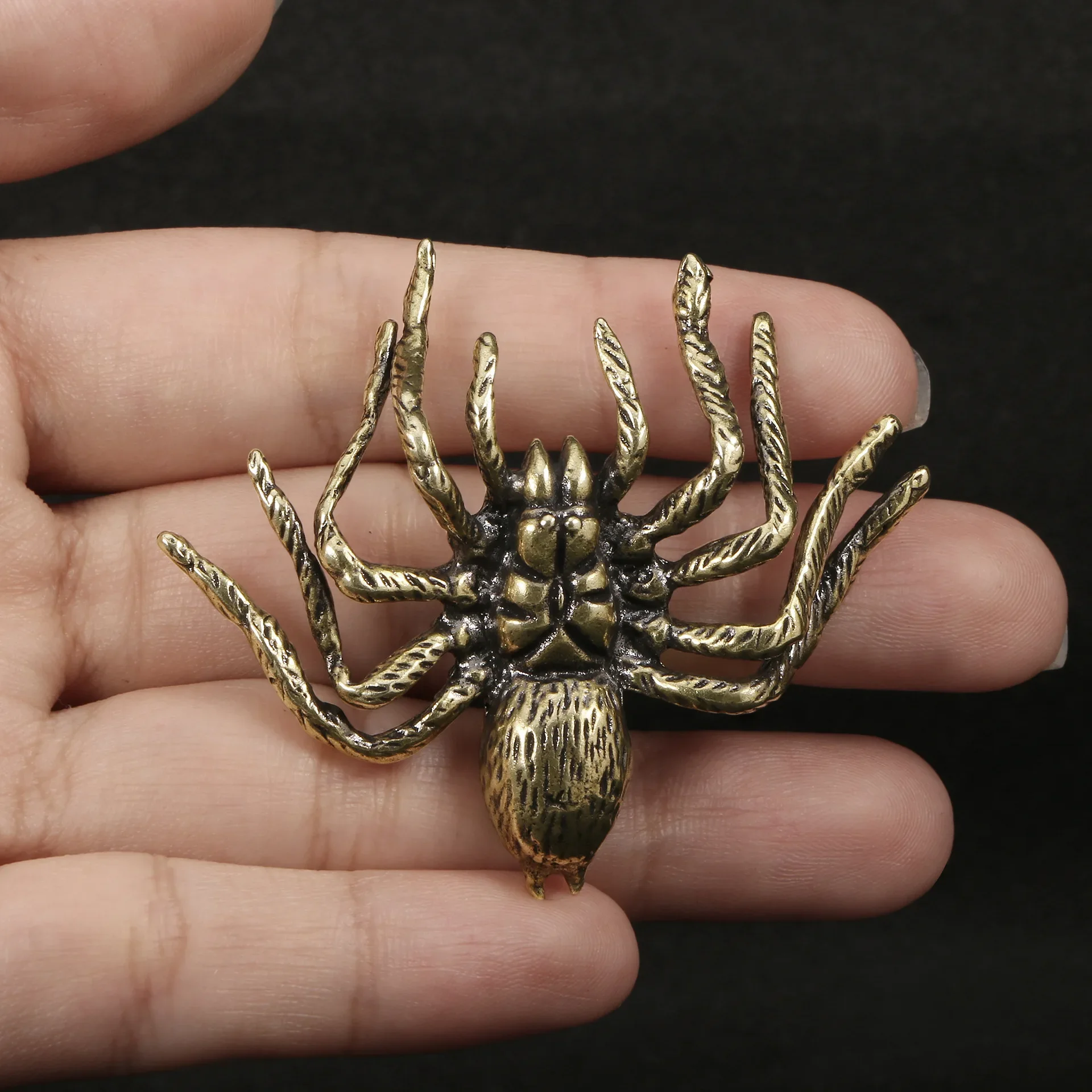 Медная статуэтка паук OIMG
Медная статуэтка паук OIMG