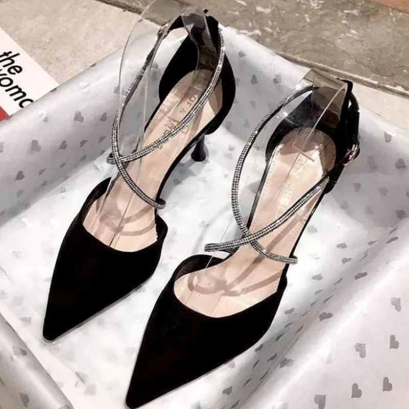 New Female Stiletto Heels New Temperament Water Diamond Bandage Sandals Wedding Shoes Women High Heels Sexy Pumps
New Female Stiletto Heels New Temperament Water Diamond Bandage Sandals Wedding Shoes Women High Heels Sexy Pumps