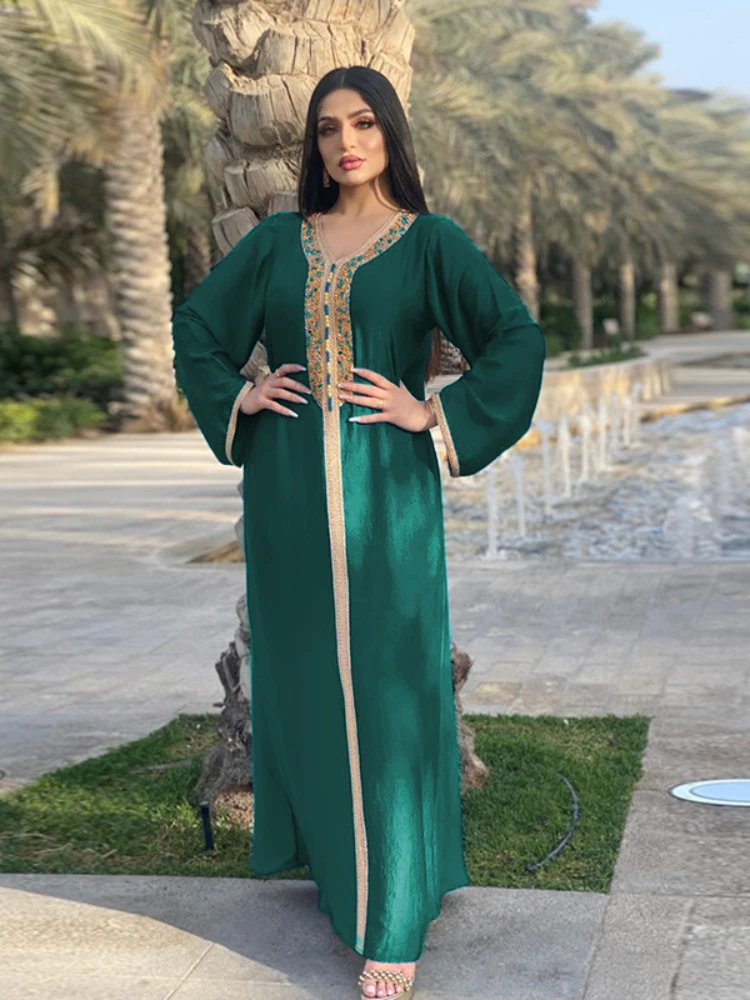 Fashion Jalabiya Muslim Hijab Dress Abaya Dubai Turkey Ribbon V Neck Long African Dresses for Women Arabic Moroccan Kaftan Robe 
Fashion Jalabiya Muslim Hijab Dress Abaya Dubai Turkey Ribbon V Neck Long African Dresses for Women Arabic Moroccan Kaftan Robe