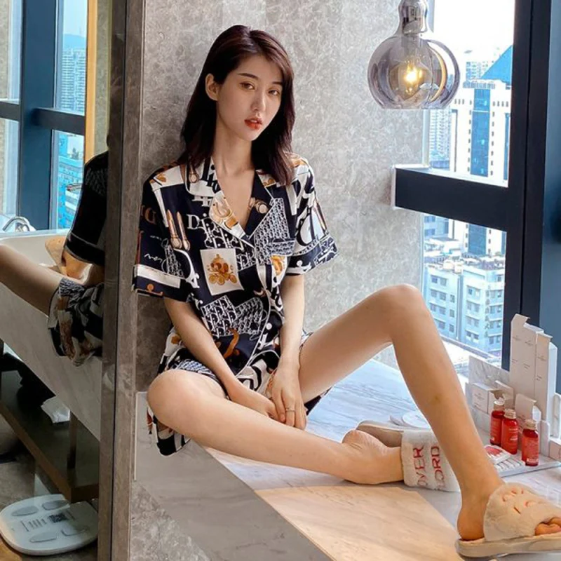 Satin Silk Pajamas for Women Summer Pyjamas Home Clothes Women Nightwear Pajama Set Long Nightgown Large Size Sleepwear
Satin Silk Pajamas for Women Summer Pyjamas Home Clothes Women Nightwear Pajama Set Long Nightgown Large Size Sleepwear