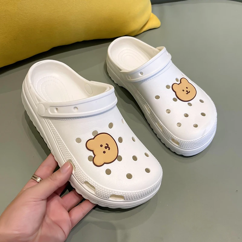 Cartoon Cute Bear Garden Sandals Women Summer Slippers Casual White Slip on Garden Women Hole Sandals zuecos de verano mujer
Cartoon Cute Bear Garden Sandals Women Summer Slippers Casual White Slip on Garden Women Hole Sandals zuecos de verano mujer
