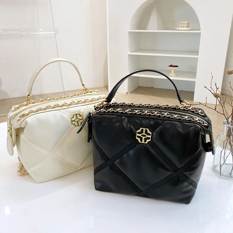 Xiaoxiangfeng Light Luxury Mini Dumpling Bag Female Bag 2023 New Chain Handbag Fashion Everything One Shoulder Crossbody Bag
Xiaoxiangfeng Light Luxury Mini Dumpling Bag Female Bag 2023 New Chain Handbag Fashion Everything One Shoulder Crossbody Bag