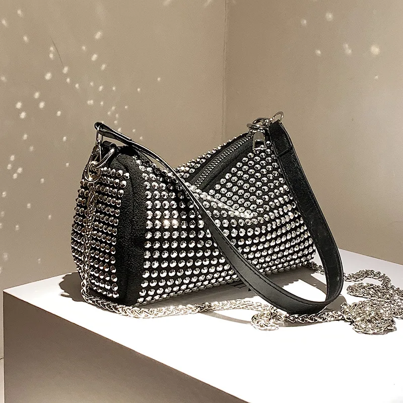 Diamond Women's Bag 2022 Trend Chain Crossbody Bags for Women Cylindrical Handbag Black Fashion Luxury Bag Woman Female Shoulder
Diamond Women's Bag 2022 Trend Chain Crossbody Bags for Women Cylindrical Handbag Black Fashion Luxury Bag Woman Female Shoulder