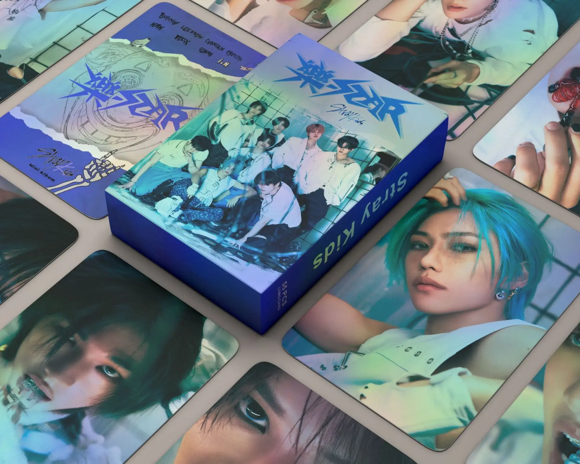 55PCS Kpop Laser Small Card Stray Kids STAR LOMO Collection Card S K STAY Photo Picture Korean Fashion Group Postcard Fans Gifts
55PCS Kpop Laser Small Card Stray Kids STAR LOMO Collection Card S K STAY Photo Picture Korean Fashion Group Postcard Fans Gifts