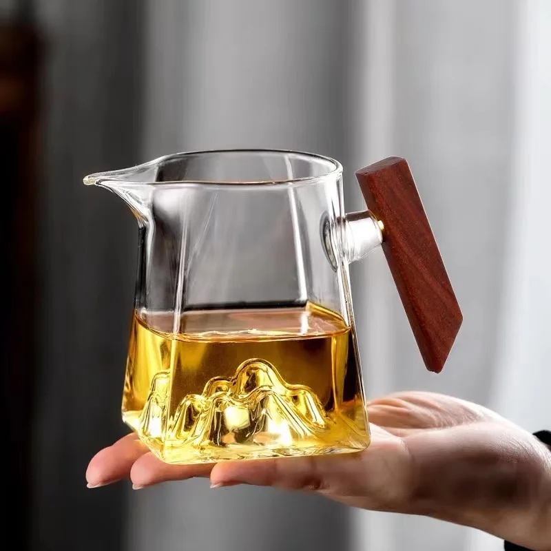 Small Glass Tea Serving Anti Scald Sharling Pitcher 12oz Solid Glass Gong Dao Bei for Kung Fu Tea and Wine Wine Japanese Style
Small Glass Tea Serving Anti Scald Sharling Pitcher 12oz Solid Glass Gong Dao Bei for Kung Fu Tea and Wine Wine Japanese Style