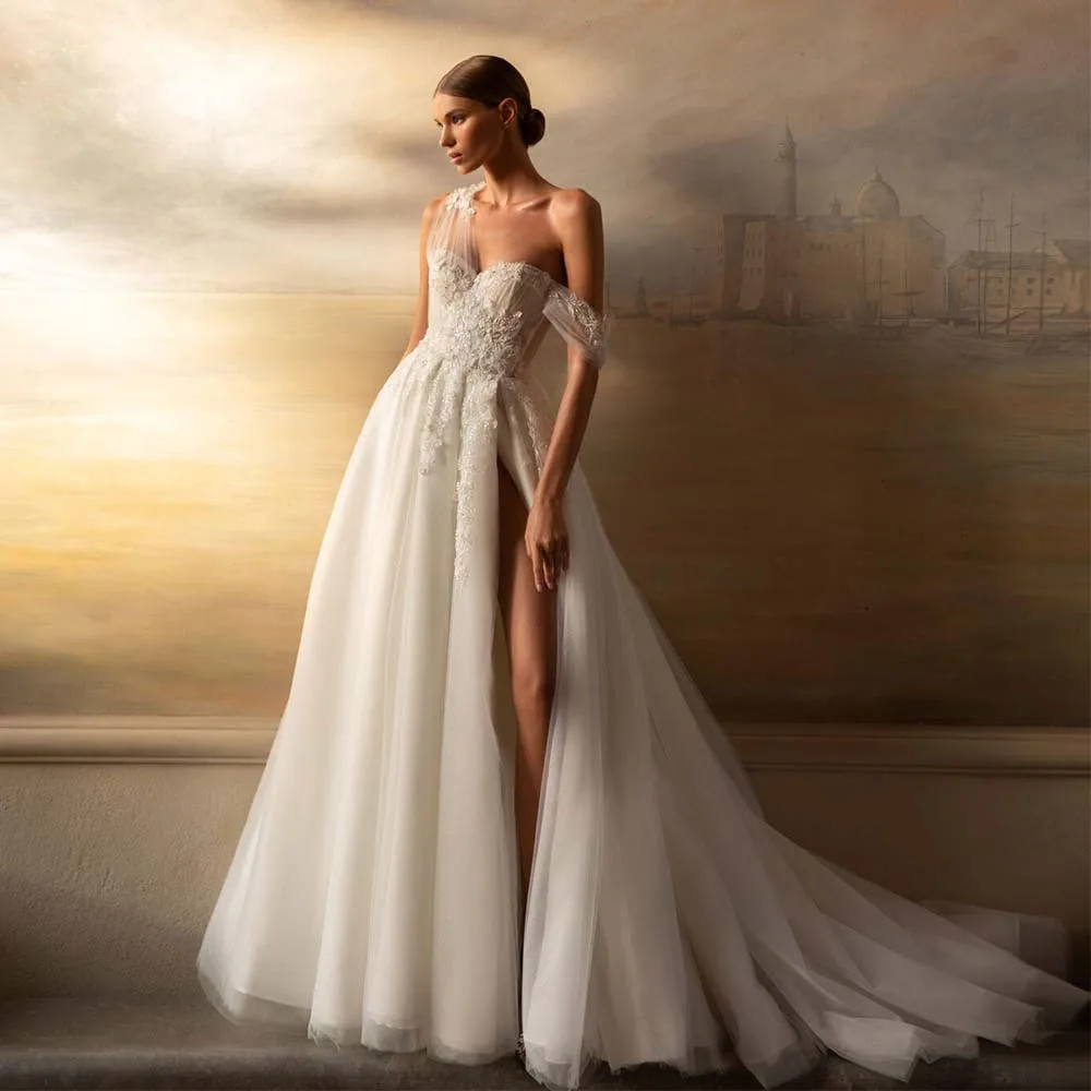 Elegant Wedding Dresses 2022 New Sweetheart Beaded Lace Appliques Bridal Gown Sleeveless High Slit Lace Up Bride Dress For Women
Elegant Wedding Dresses 2022 New Sweetheart Beaded Lace Appliques Bridal Gown Sleeveless High Slit Lace Up Bride Dress For Women