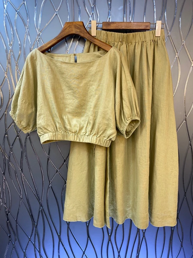 2023 new women's fashion suit short elastic top + high waist pendulum long skirt 2-piece set 0615
2023 new women's fashion suit short elastic top + high waist pendulum long skirt 2-piece set 0615