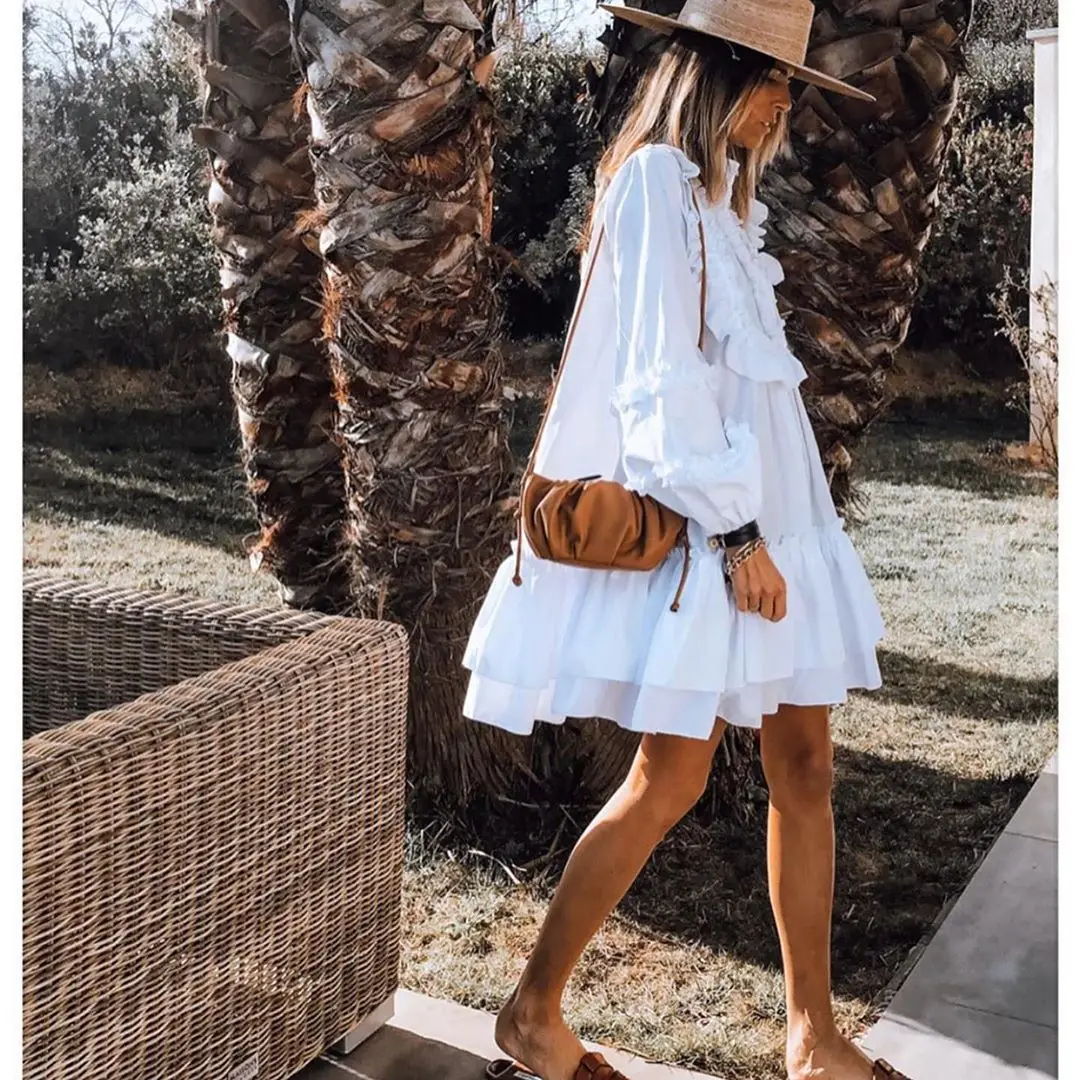 Autumn Women Elegant Neck Button Loose Mini Dress Female Fashion White Sexy Ruffle A-Line Party Dress Lantern Long Sleeve Dress
Autumn Women Elegant Neck Button Loose Mini Dress Female Fashion White Sexy Ruffle A-Line Party Dress Lantern Long Sleeve Dress