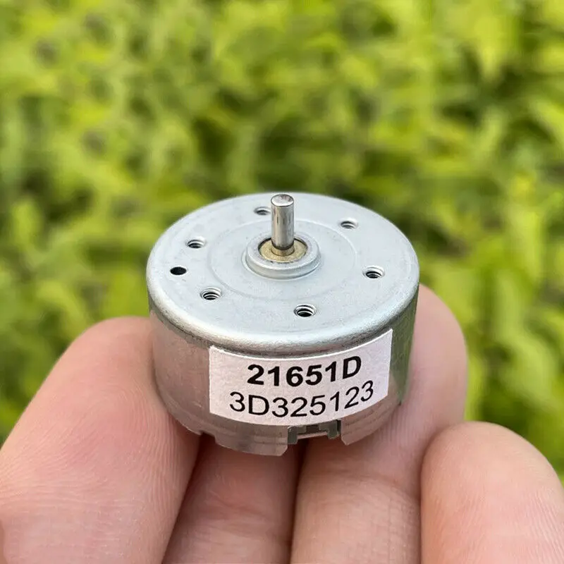 JOHNSON RF-300CA-11440 Mini Electric Motor Engine DC3V 3.7V 5V 6V 7600RPM Micro 24mm Round Spindle Motor 2mm Shaft Foy Toy Hobby
JOHNSON RF-300CA-11440 Mini Electric Motor Engine DC3V 3.7V 5V 6V 7600RPM Micro 24mm Round Spindle Motor 2mm Shaft Foy Toy Hobby