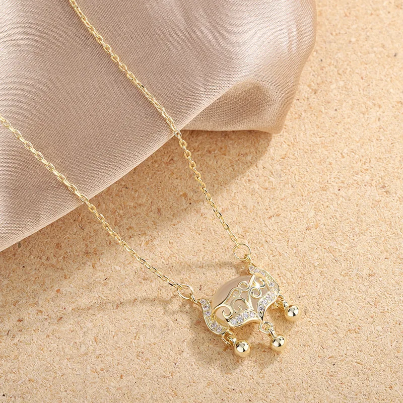 2022 White Jade Pith Pendant Fashion Temperament Safe Ruyi Long Life Lock Necklace Female Cool Wind Simple Chain Wedding Party
2022 White Jade Pith Pendant Fashion Temperament Safe Ruyi Long Life Lock Necklace Female Cool Wind Simple Chain Wedding Party