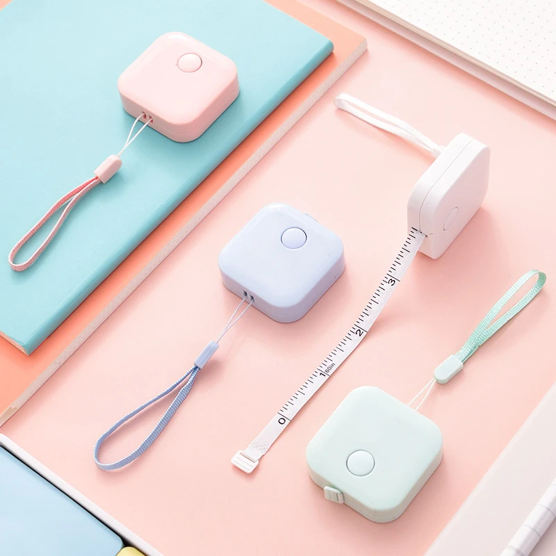 1pc Soft Rulers Candy Color Portable Portable 60inch 150CM Retractable Tapeline School Stationery Measuring Drawing Tool
1pc Soft Rulers Candy Color Portable Portable 60inch 150CM Retractable Tapeline School Stationery Measuring Drawing Tool