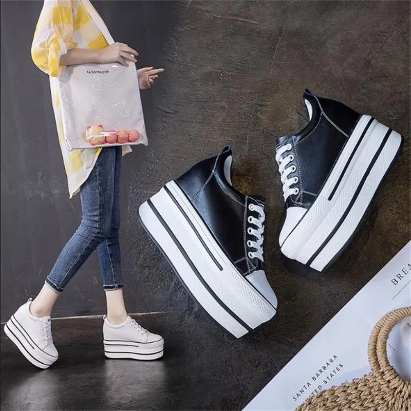 

Thick-soled 12CM leather small white shoes autumn Korean version of all kinds of wedge inside increase high heel muffin sole sin