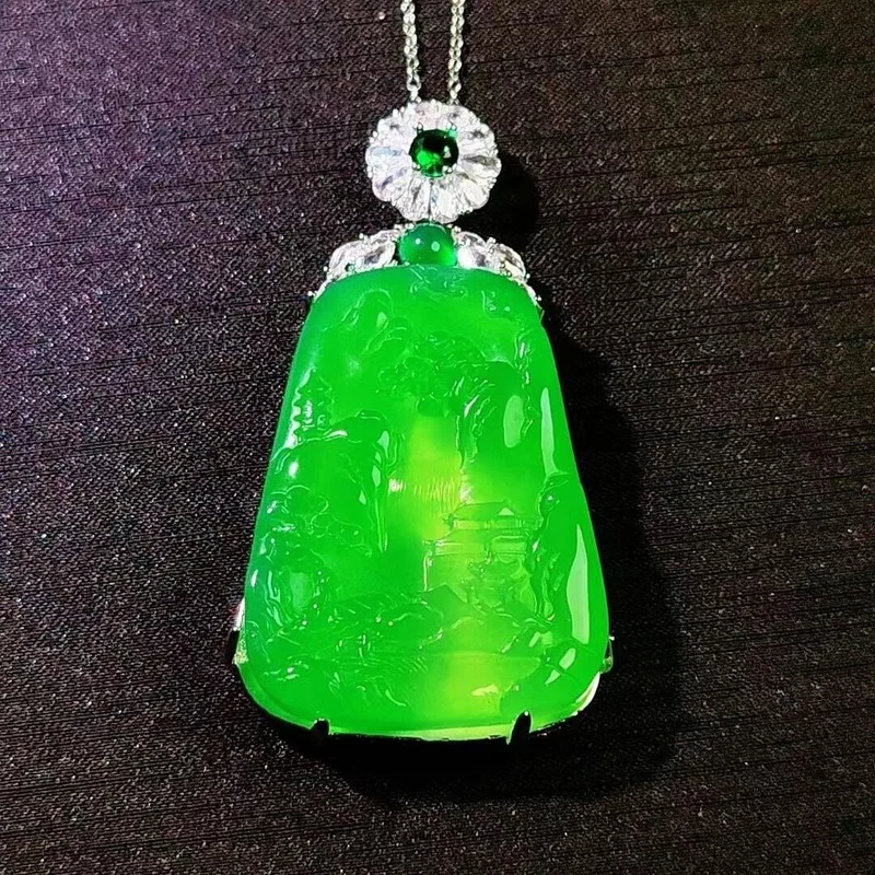 Natural Ice Green Chalcedony Landscape Wushi Pendant Men's and Women's Agate Jade Jade Jade Pendant
Natural Ice Green Chalcedony Landscape Wushi Pendant Men's and Women's Agate Jade Jade Jade Pendant