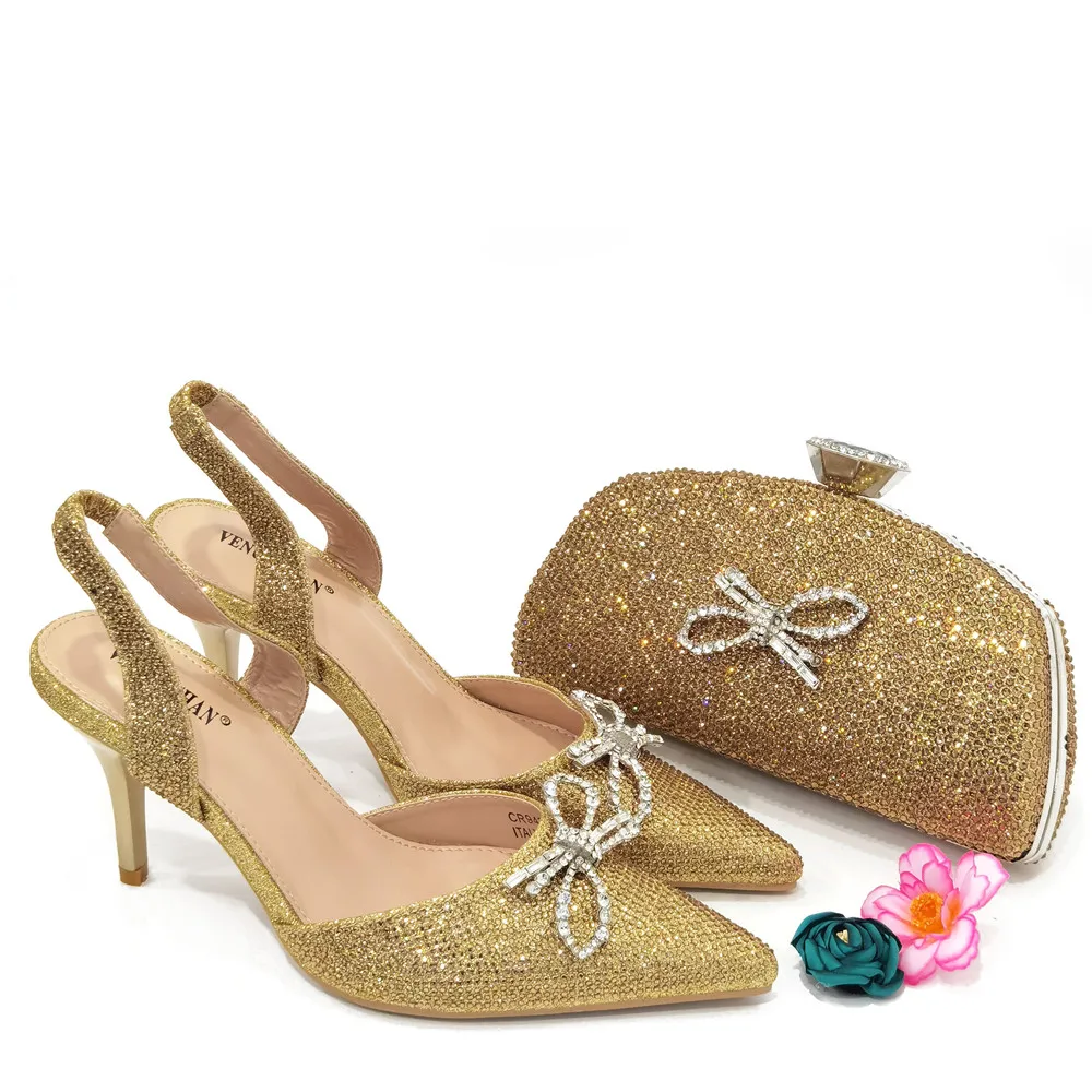 CR943 Fashionable Gold Color Ladies Shoes and Bag Set for Party Nigerian Women Wedding Shoes and Bag Set High Quality Shoes
CR943 Fashionable Gold Color Ladies Shoes and Bag Set for Party Nigerian Women Wedding Shoes and Bag Set High Quality Shoes
