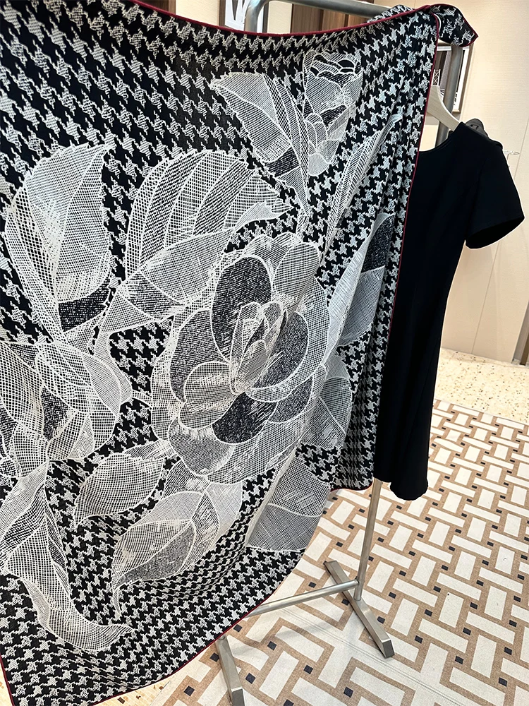 Classic camellia Luxury Scarf Women Designers Wool Silk Scarf Square Shawls Stole 140 Herm Cape Poncho Pashmina Christmas Gift
Classic camellia Luxury Scarf Women Designers Wool Silk Scarf Square Shawls Stole 140 Herm Cape Poncho Pashmina Christmas Gift