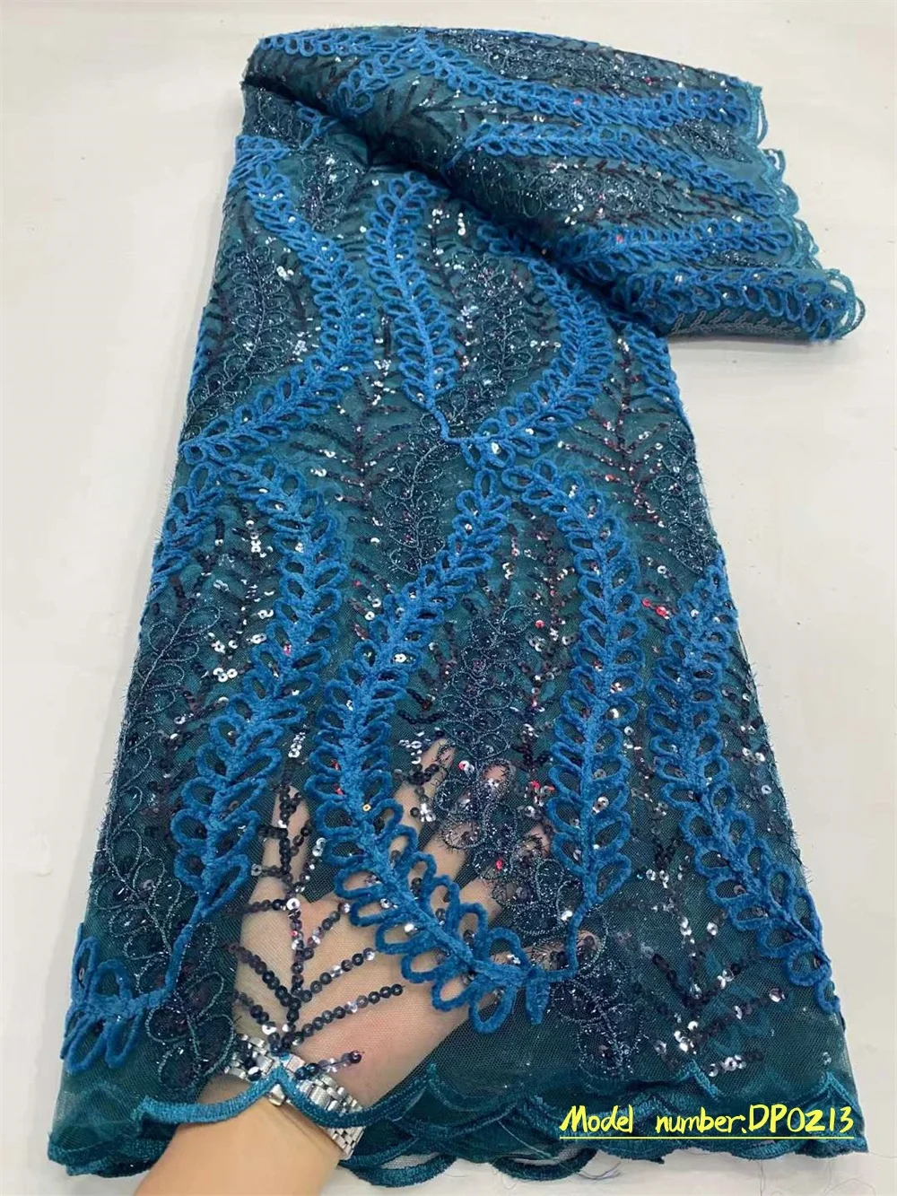 Модная африканская Кружевная Ткань 5 ярдов 2022 Высококачественная вышивка Французский Тюль Кружева пайетки нигерийские вечерние кружевные ...
Модная африканская Кружевная Ткань 5 ярдов 2022 Высококачественная вышивка Французский Тюль Кружева пайетки нигерийские вечерние кружевные ...