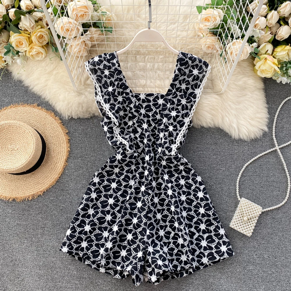 Women Retro Playsuits Summer Sleeveless Ruffles Floral Embroidery Romper Woman Fashion Square Collar Shorts One Piece Jumpsuit
Women Retro Playsuits Summer Sleeveless Ruffles Floral Embroidery Romper Woman Fashion Square Collar Shorts One Piece Jumpsuit