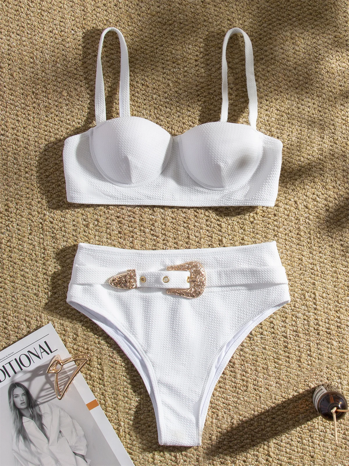 Sexy Belt High Waist Bikini Set Women Solid White Push Up Padded Underwire Swimsuit Buckle Bathers Bathing Suit Swimwear Biquini
Sexy Belt High Waist Bikini Set Women Solid White Push Up Padded Underwire Swimsuit Buckle Bathers Bathing Suit Swimwear Biquini