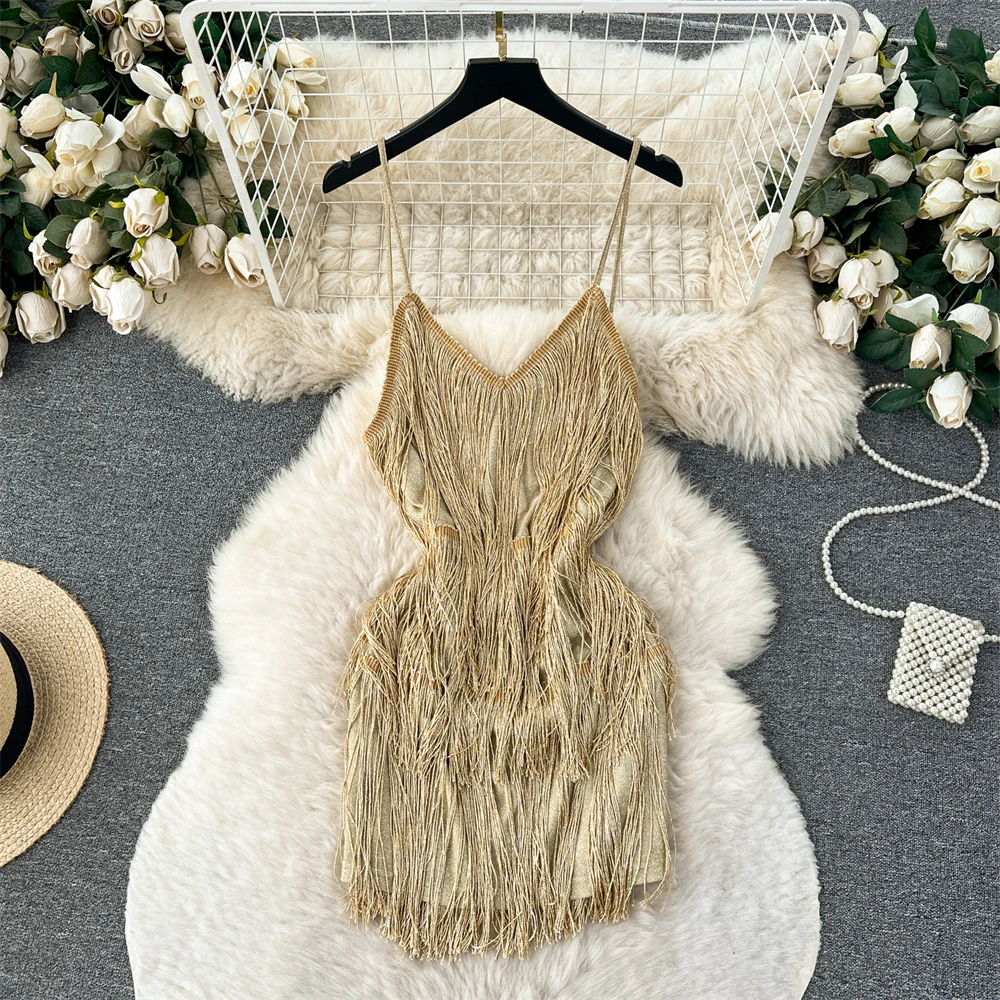 Clothland Women Sexy Tassel Dress Backless Sleeveless Adjustable Straps Sheath Gold Silver Mini Dresses Vestido Mujer QC915
Clothland Women Sexy Tassel Dress Backless Sleeveless Adjustable Straps Sheath Gold Silver Mini Dresses Vestido Mujer QC915