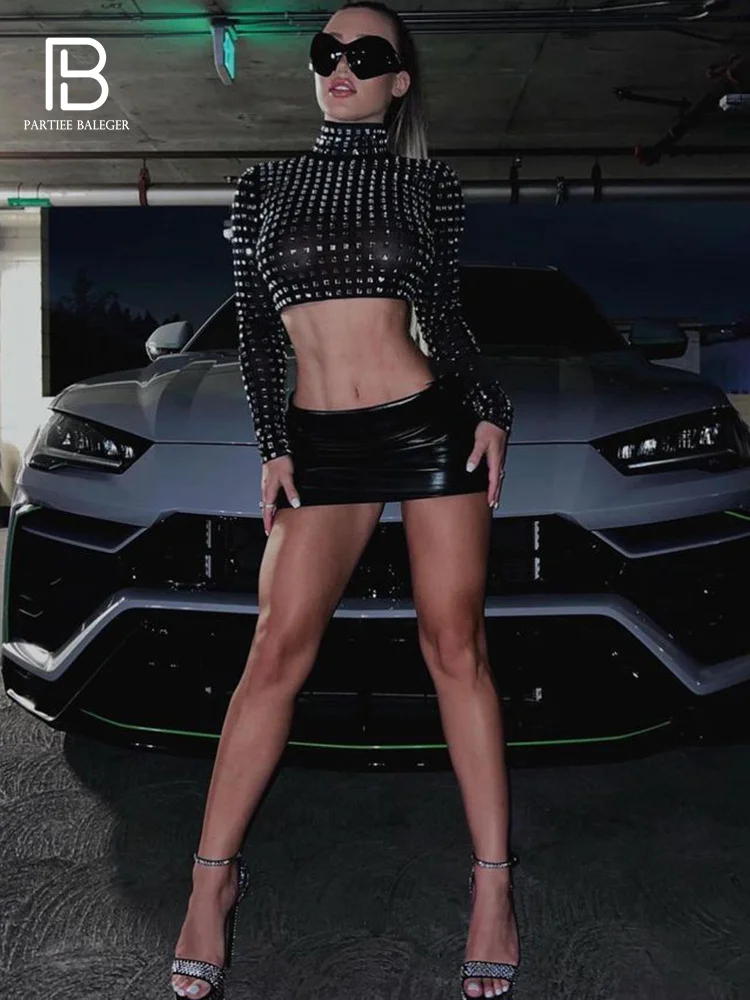 PB 2023 New In Crystal Design Turtle Neckline Long Sleeves Sexy Black Midriff Crop Top Party Club Wear Fashion Wild Style
PB 2023 New In Crystal Design Turtle Neckline Long Sleeves Sexy Black Midriff Crop Top Party Club Wear Fashion Wild Style