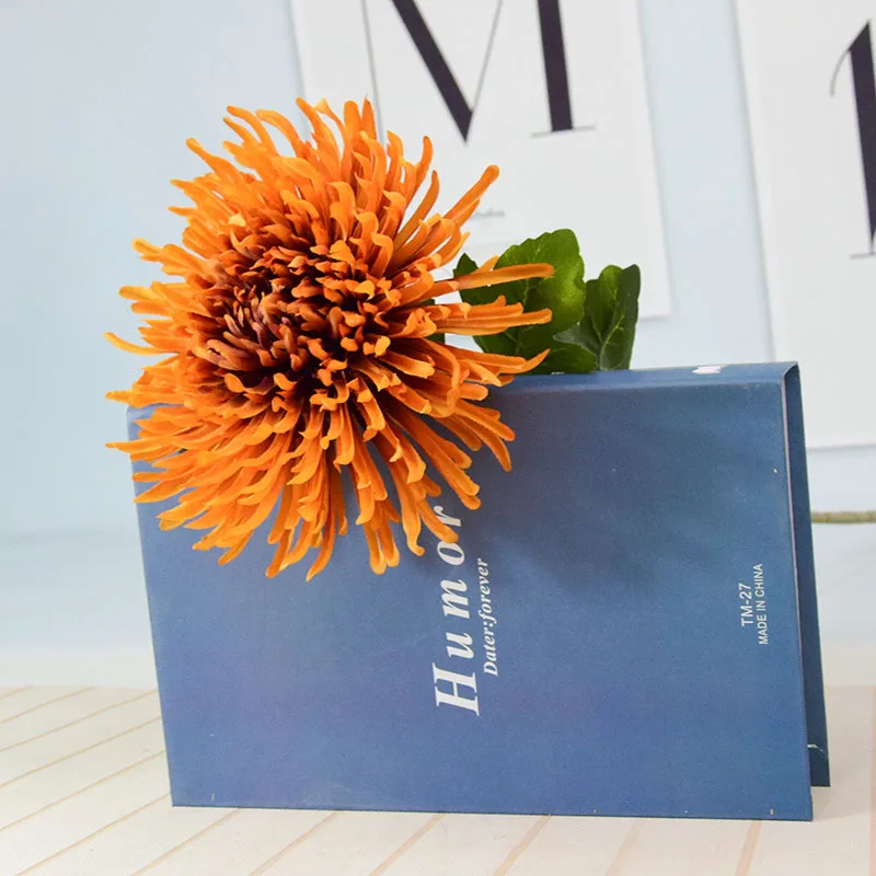 Artificial Flower Chrysanthemum Big Flower Head Core Chrysanthemum Wedding Wedding Decoration Home Decoration Photography Props
Artificial Flower Chrysanthemum Big Flower Head Core Chrysanthemum Wedding Wedding Decoration Home Decoration Photography Props