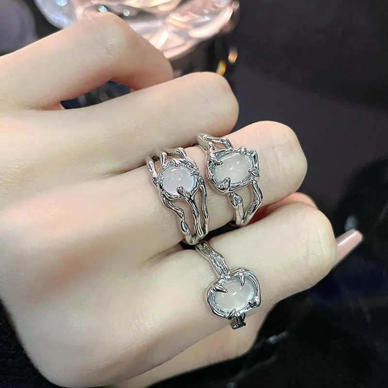 Korean Fashion Opal Irregular Natural Stone Ring White Opal Hollow Rings for Women Girls Y2K Aestheyic Trendy Ring Jewelry Gift
Korean Fashion Opal Irregular Natural Stone Ring White Opal Hollow Rings for Women Girls Y2K Aestheyic Trendy Ring Jewelry Gift