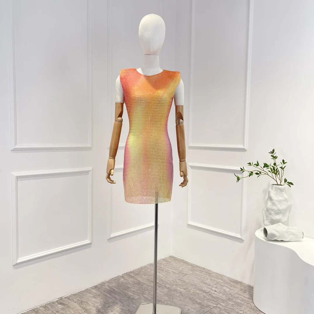 Top Quality 2023 Summer Gradient Sexy Above Knee Beach Style Rainbow Diamonds Tight Style Hot Sleeveless Woman Mini Dress
Top Quality 2023 Summer Gradient Sexy Above Knee Beach Style Rainbow Diamonds Tight Style Hot Sleeveless Woman Mini Dress