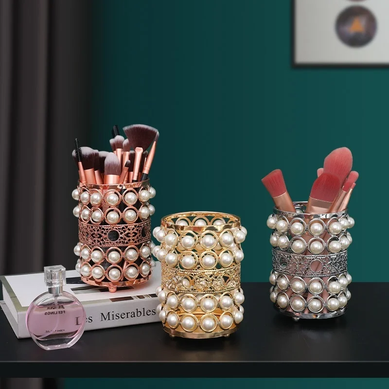Nordic crystal cosmetic tube pen holder, creative stationery storage box net, red brush, eyeliner, mascara, eyebrow pencil,
Nordic crystal cosmetic tube pen holder, creative stationery storage box net, red brush, eyeliner, mascara, eyebrow pencil,