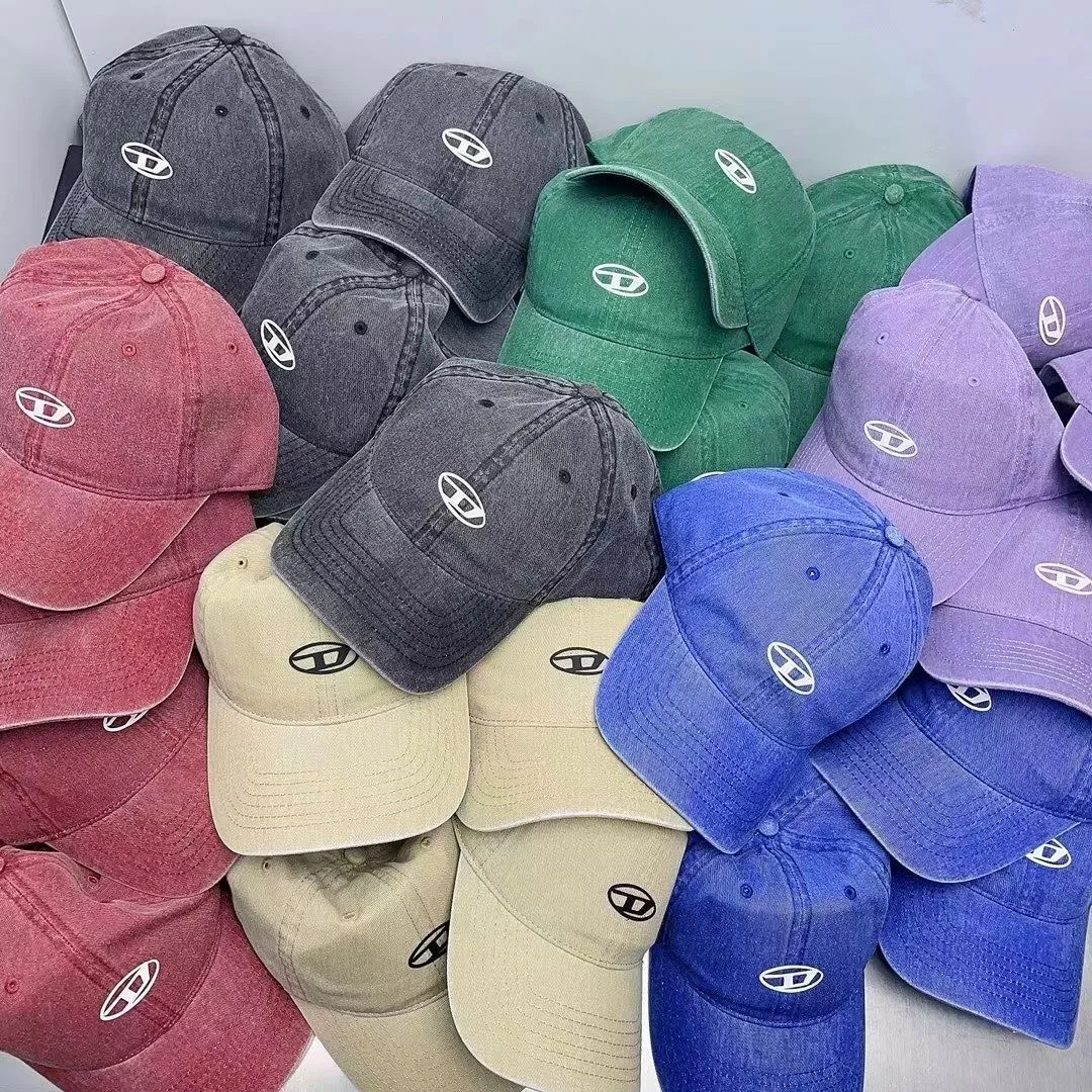 Spring and summer wild cap hat men and women with the same letter embroidery curved brim baseball caps 
Spring and summer wild cap hat men and women with the same letter embroidery curved brim baseball caps