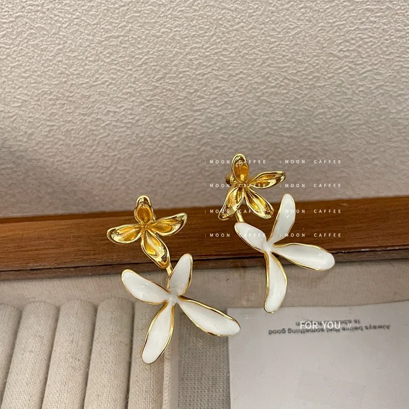 2022 Trendy Punk Gold Color Metal Flower Chic Party Luxury Dangle Earrings Party Jewelry
2022 Trendy Punk Gold Color Metal Flower Chic Party Luxury Dangle Earrings Party Jewelry