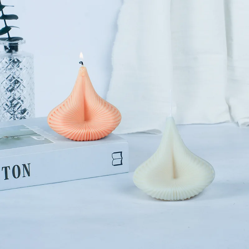 BT0166 Abstract Art Decorative Soy Wax Pyramid thread Design Round Swirl Wave Twirl Silicone Candle Mold
BT0166 Abstract Art Decorative Soy Wax Pyramid thread Design Round Swirl Wave Twirl Silicone Candle Mold