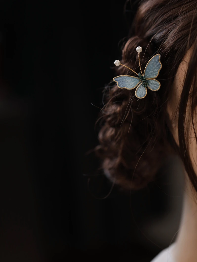 Girls' Daily U-shaped Hairpin, Ancient Style Exquisite and Simple Butterfly Hairpin, Autumn New Hairpin, Song Made Headwear
Girls' Daily U-shaped Hairpin, Ancient Style Exquisite and Simple Butterfly Hairpin, Autumn New Hairpin, Song Made Headwear