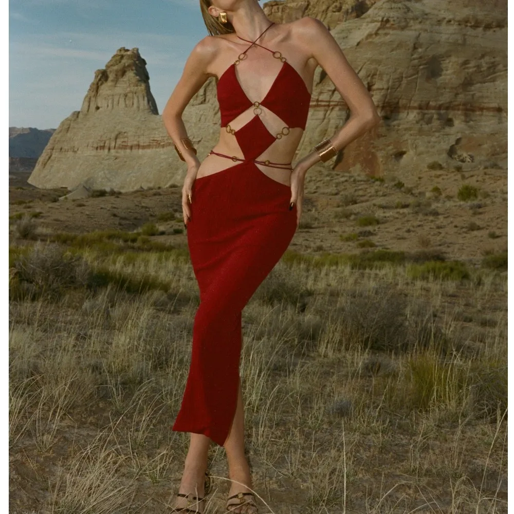 Осеннее красное элегантное облегающее длинное платье с открытой спиной 2023 элегантное дизайнерское платье знаменитости с бретелькой через шею и вырезом «халтер»
Осеннее красное элегантное облегающее длинное платье с открытой спиной 2023 элегантное дизайнерское платье знаменитости с бретелькой через шею и вырезом «халтер»
