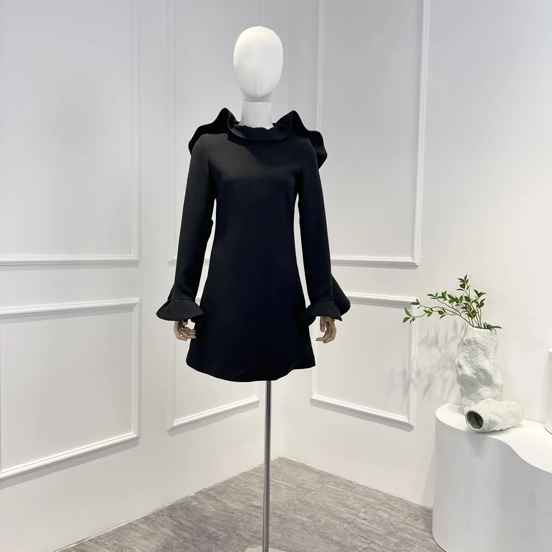 Luxury Style Elegant Women Evening Dress Autumn New 2022 Top Quality Black Long Sleeve Ruffle Unique Design Vintage Clothing
Luxury Style Elegant Women Evening Dress Autumn New 2022 Top Quality Black Long Sleeve Ruffle Unique Design Vintage Clothing
