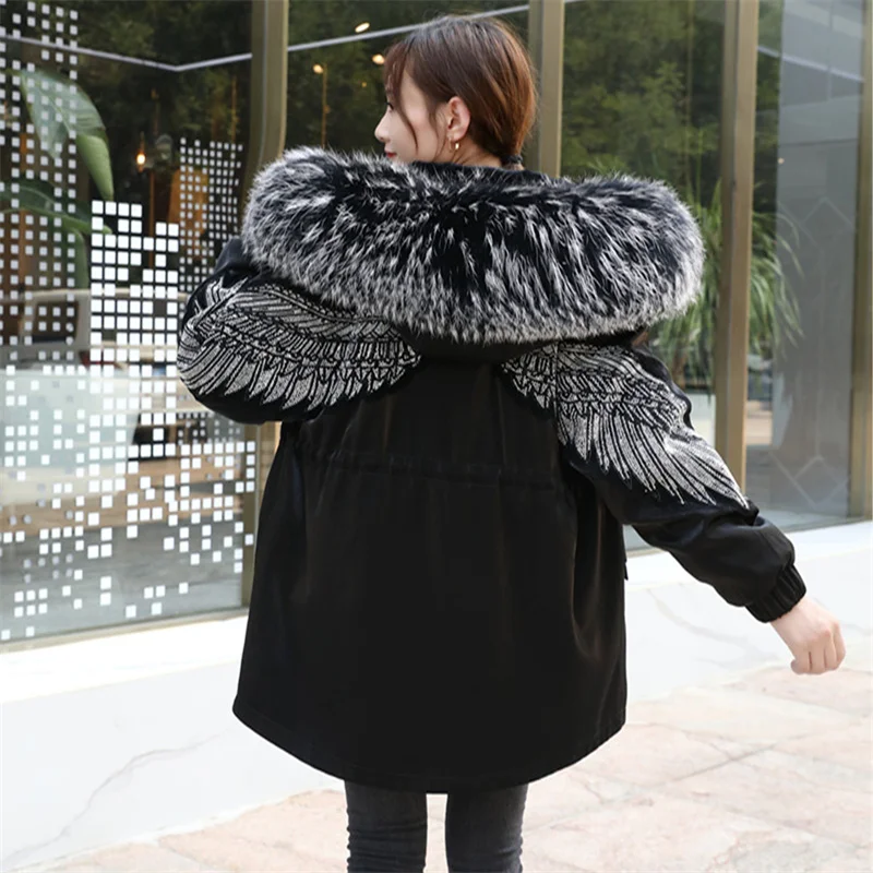 Jacket New Pie To Overcome Women's Fur Coat Fashion Waist Rex Rabbit Fur Liner Detachable Heavy Industry Wings Angel Wings Solid
Jacket New Pie To Overcome Women's Fur Coat Fashion Waist Rex Rabbit Fur Liner Detachable Heavy Industry Wings Angel Wings Solid