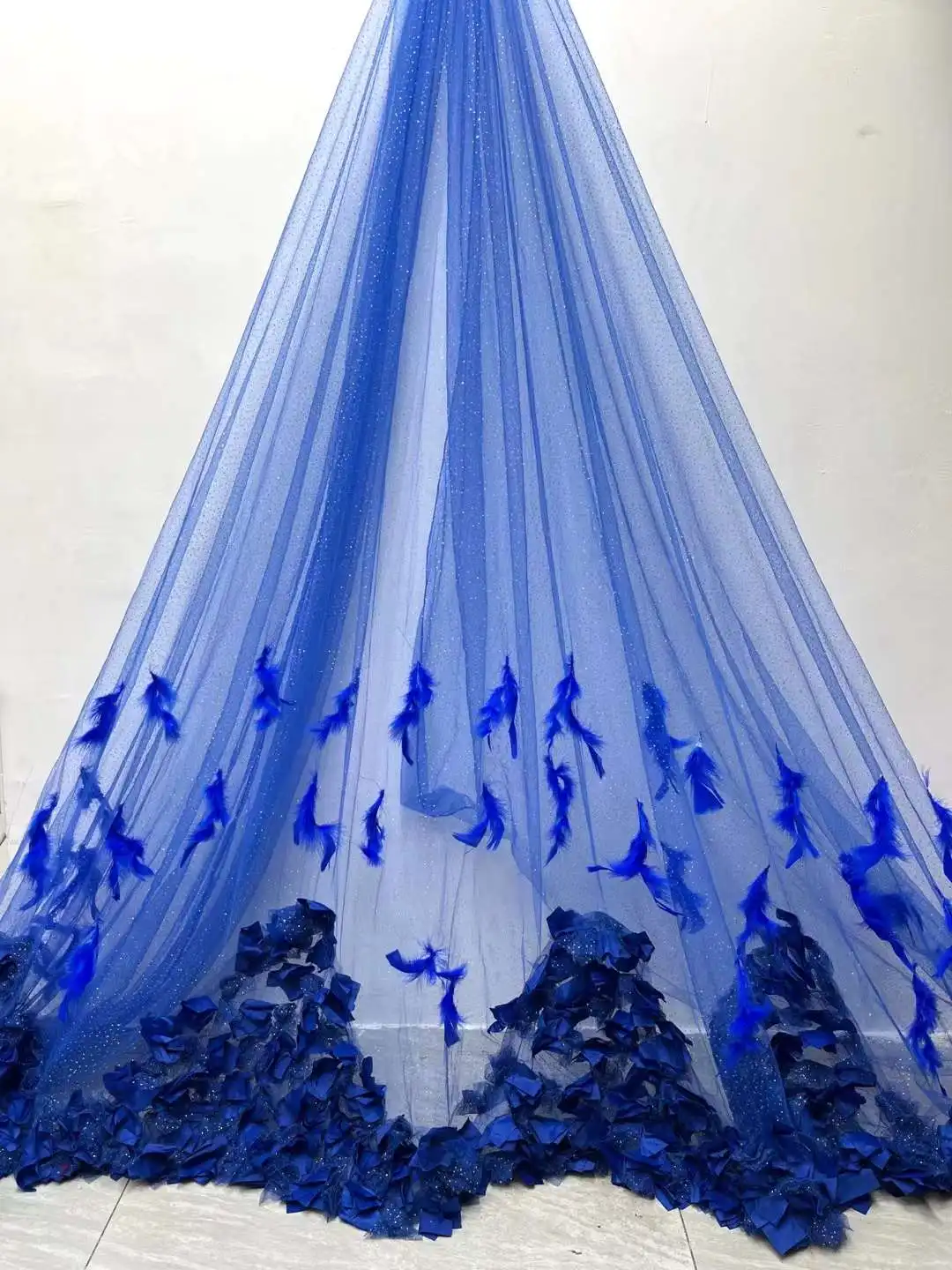 African Net Lace High Quality French Tulle Lace Fabric Feather Materia Lace Fabric with Nice Desiger for Party Dress XCW-204
African Net Lace High Quality French Tulle Lace Fabric Feather Materia Lace Fabric with Nice Desiger for Party Dress XCW-204
