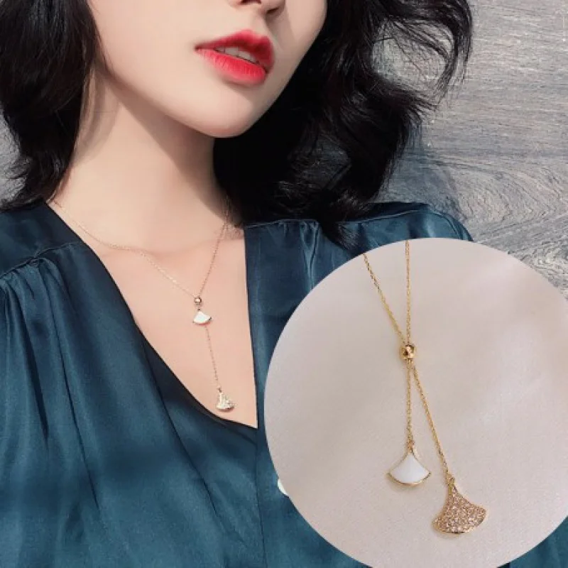 

Korean Simple Ginkgo Necklace High-Grade Light Luxury Fan-Shaped Full Diamond Niche Socialite Style Clavicle Chain for Women